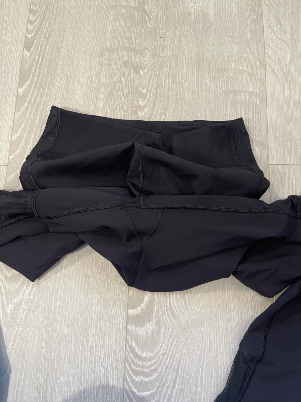 Lululemon Wunder Under High-Rise Tight 28" *Mesh Black size 6 - Picture 11 of 16